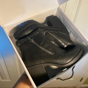 NINE WEST -- Sweater-Lined Booties